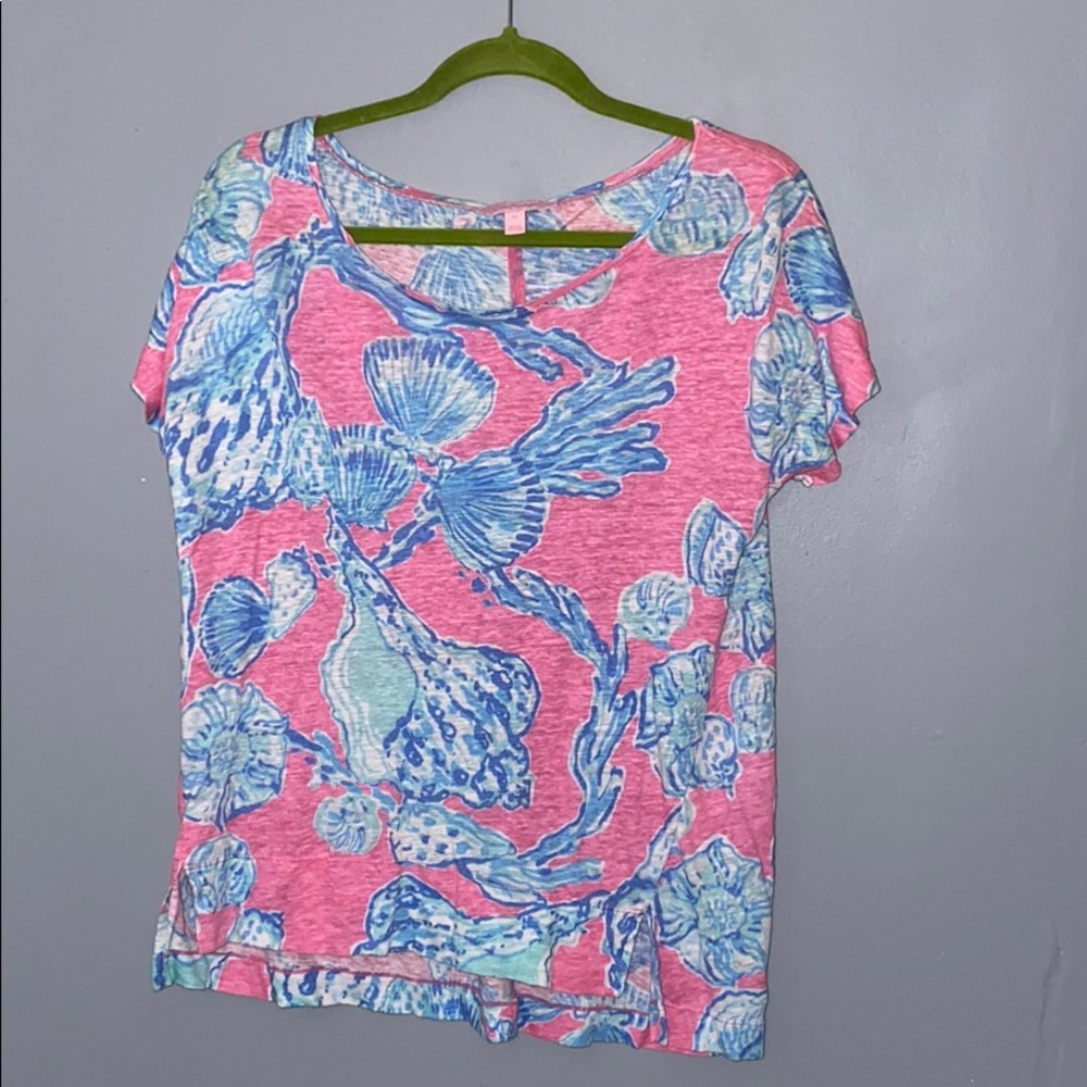 Lilly Pulitzer t-shirt